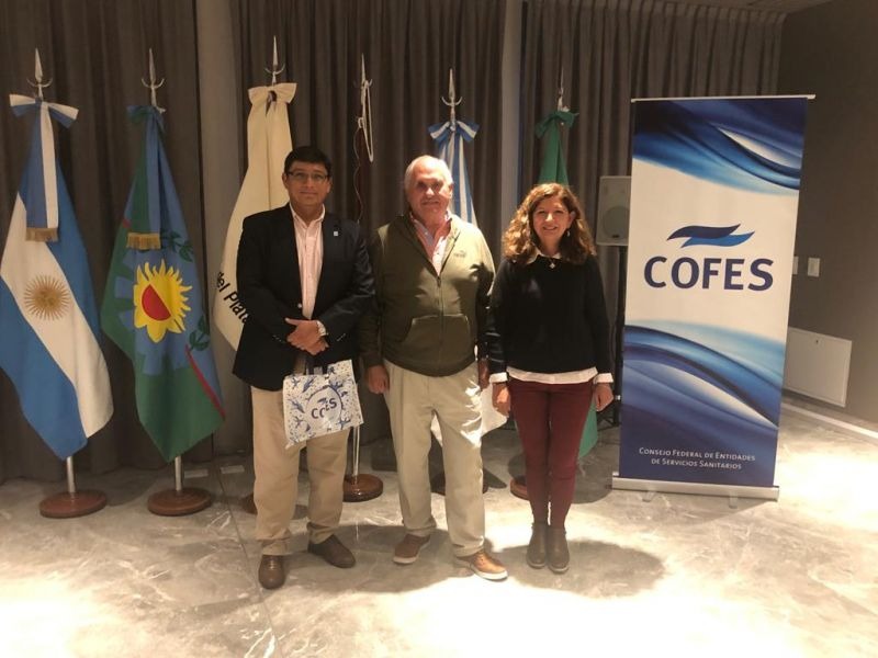 NUESTROS COMPAÑEROS EXPUSIERON EN LA JORNADA NACIONAL ORGANIZADA POR EL COFES